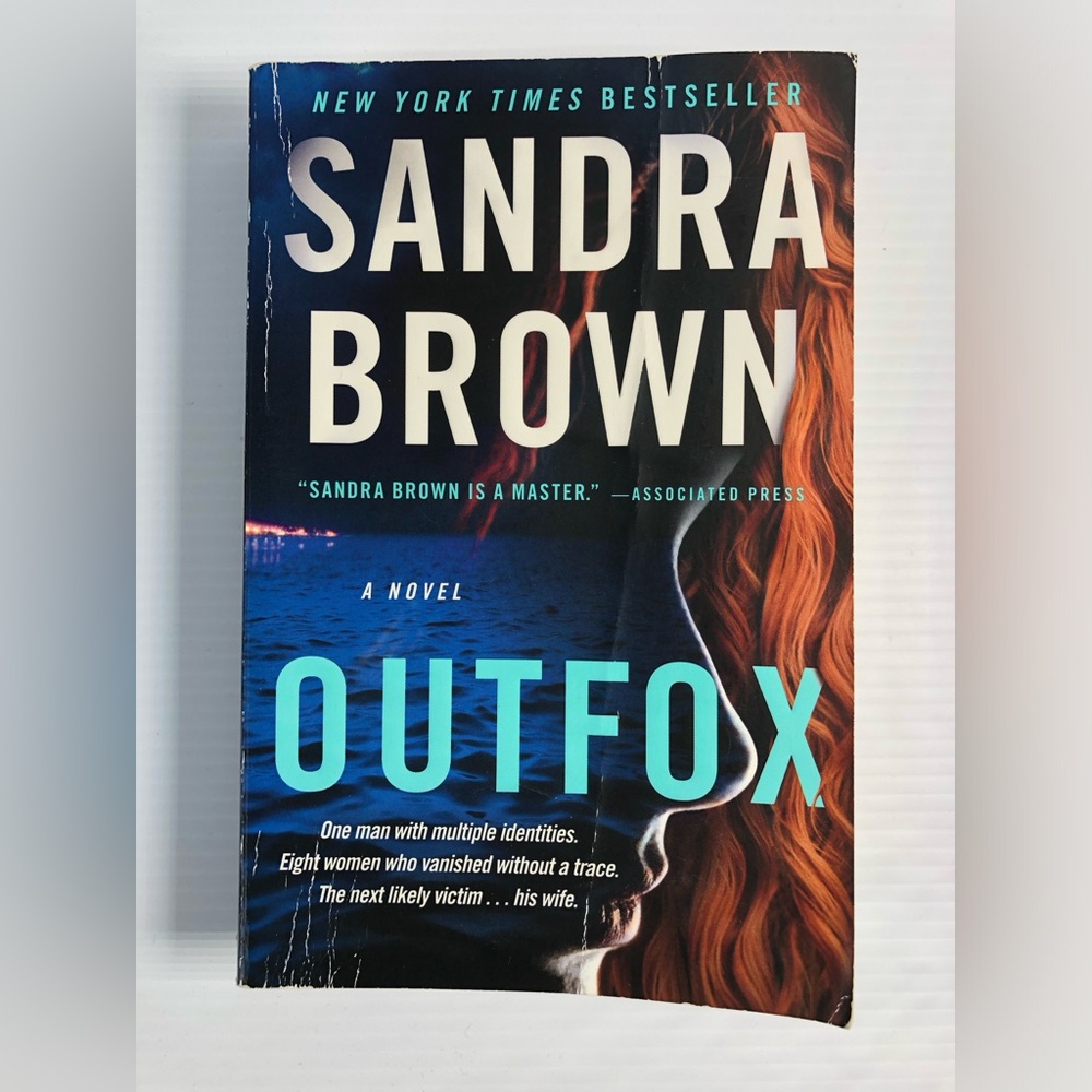 Outfox by Sandra Brown Book